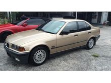 1993 BMW 318i 1.8 E36 นกแก้ว (ปี 90-00) Sedan AT