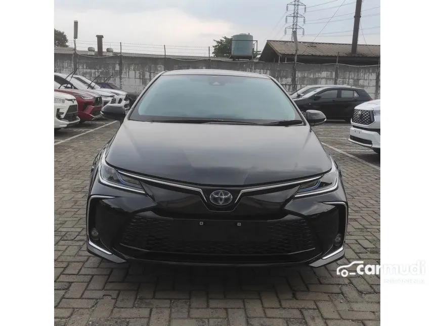 2025 Toyota Corolla Altis HYBRID Sedan