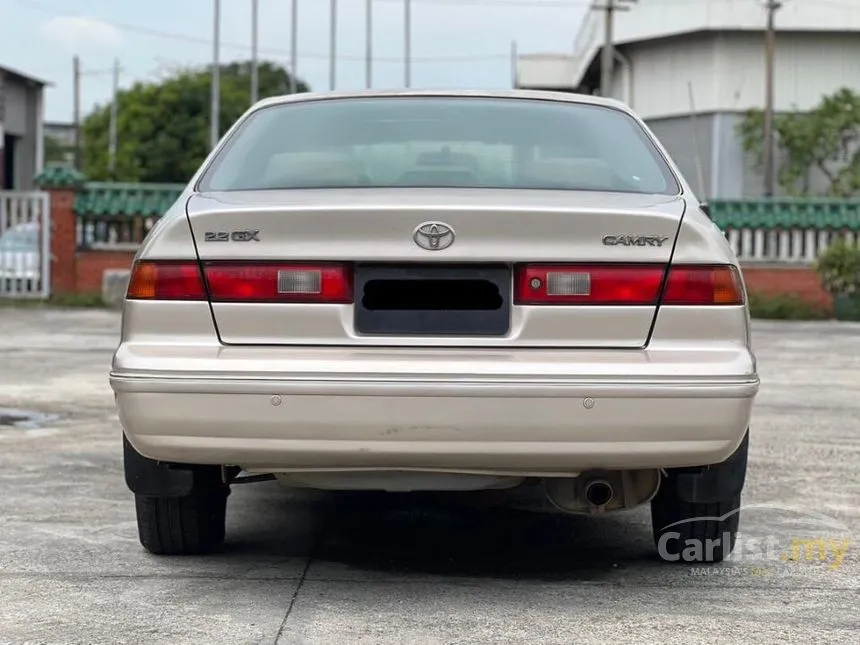 2000 Toyota Camry GX Sedan