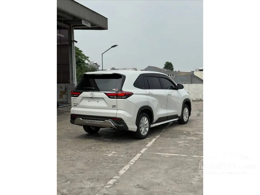2026 Toyota Kijang Innova Zenix V HV (Premium Color) MPV