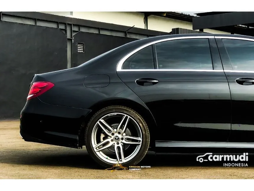 2018 Mercedes-Benz E300 AMG Line Sedan