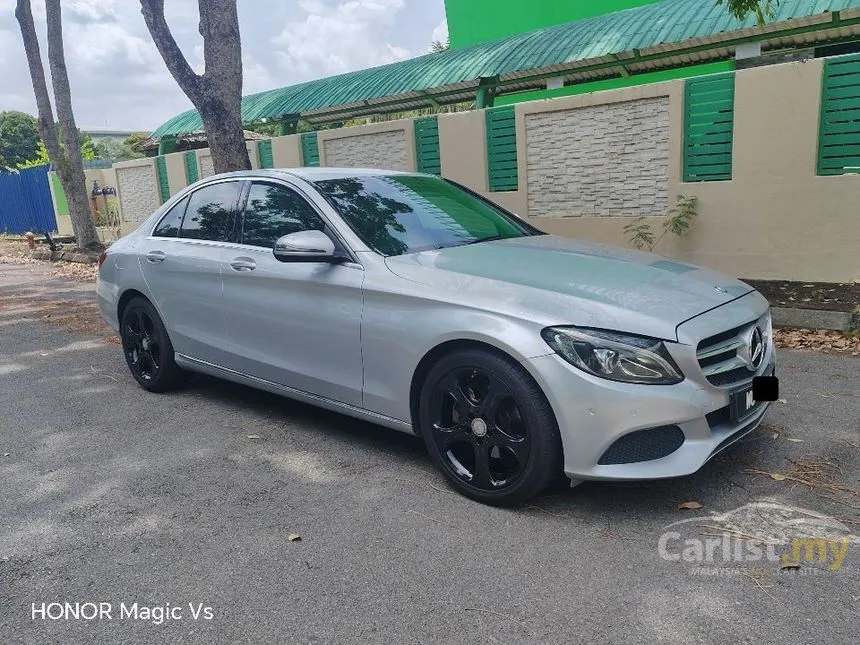 2016 Mercedes-Benz C200 Avantgarde Sedan