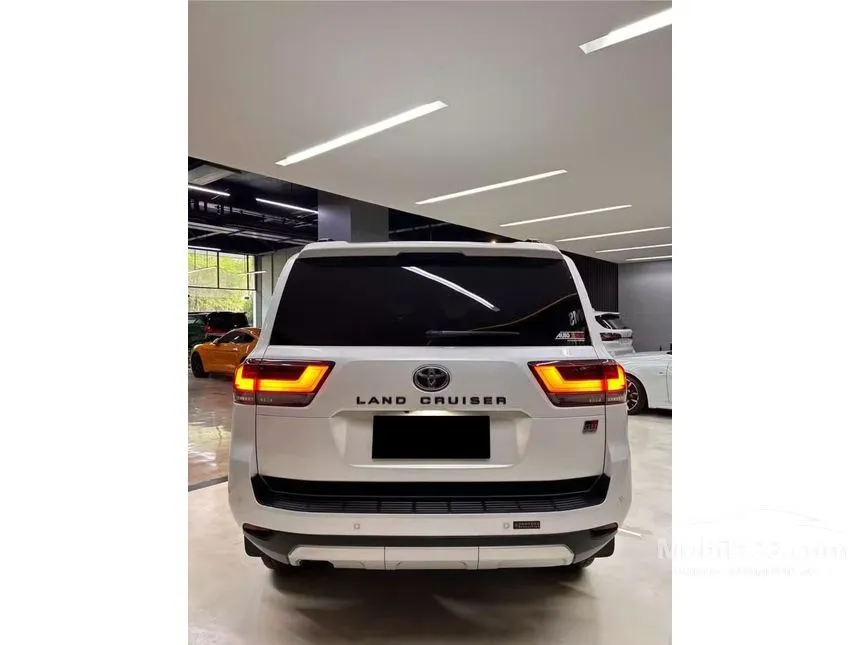 2023 Toyota Land Cruiser 300 GR-S SUV