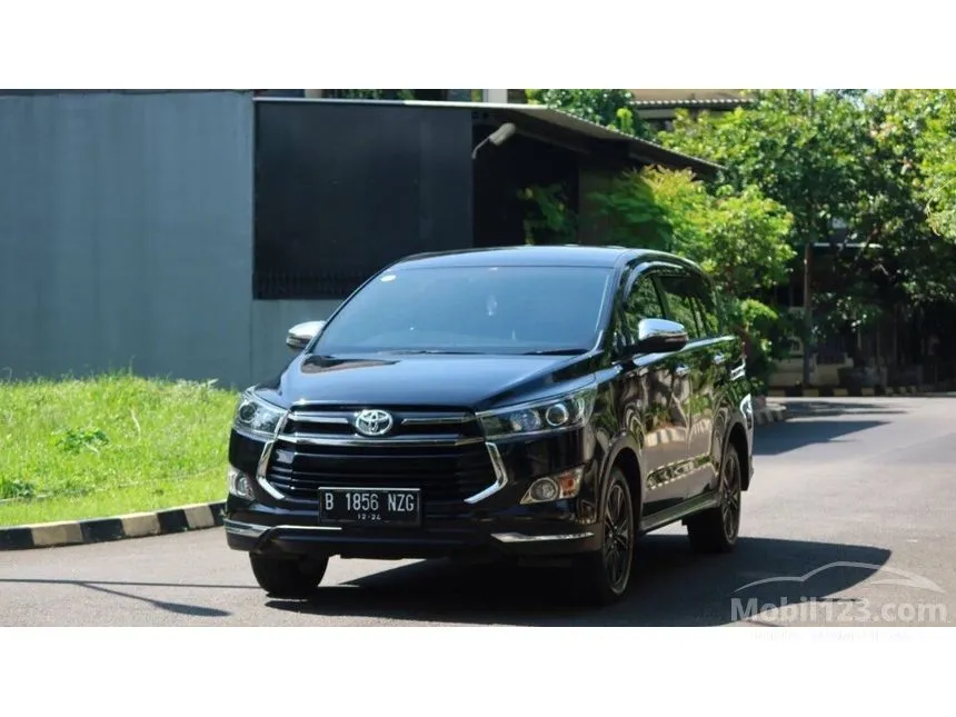 Jual Mobil Toyota Innova Venturer 2019 2.0 di DKI Jakarta Automatic Wagon Hitam Rp 335.000.000