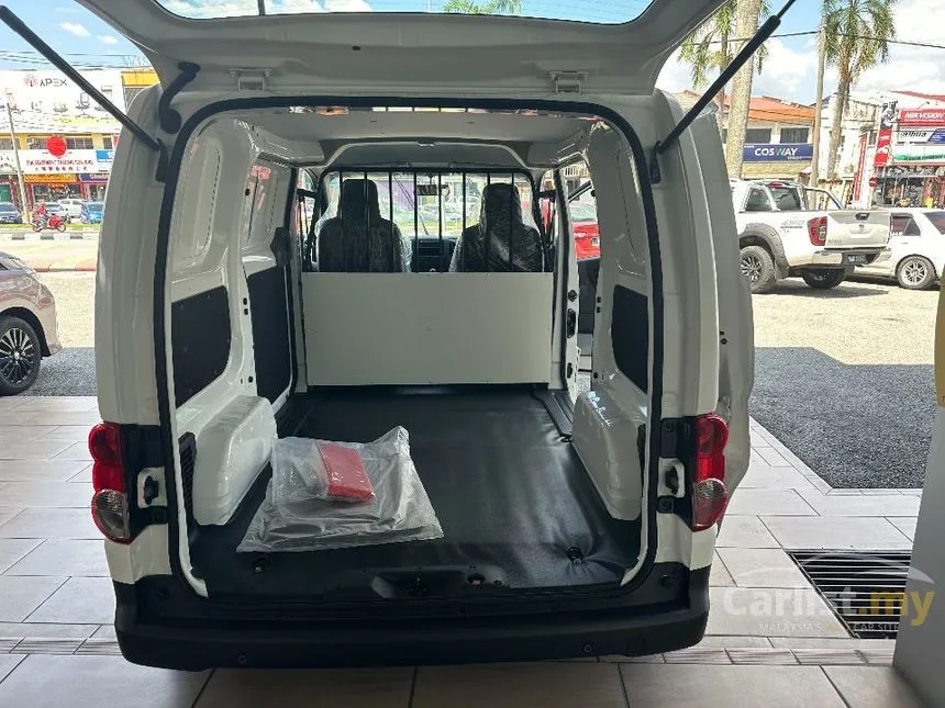 2026 Nissan NV200 Panel Van