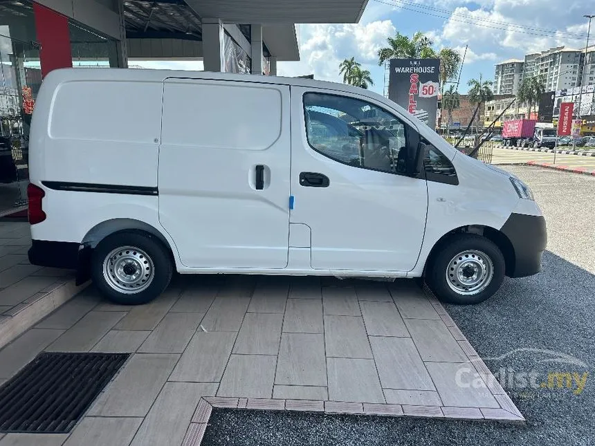 2026 Nissan NV200 Panel Van