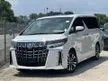Recon 2022 Toyota Alphard 2.5 SC Low Mileage 4K Only Like new car - Cars for sale