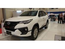 Toyota Fortuner 2.4 VRZ TRD White 2018 Bunga terbaik