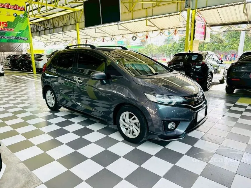 2016 Honda JAZZ V+ Hatchback