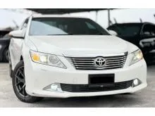 Toyota Camry 2.5 V Sedan