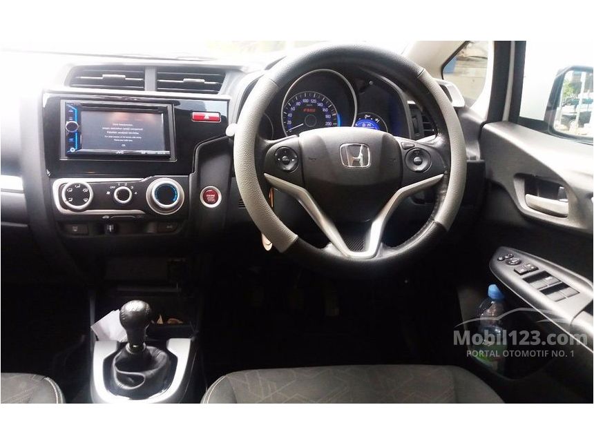 Jual Mobil Honda Jazz 2015 Rs 1 5 Di Dki Jakarta Manual Hatchback Putih Rp 210 000 000 4056889 Mobil123 Com