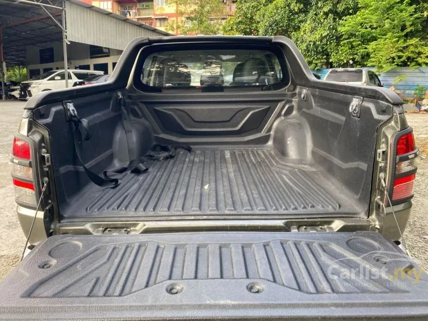2017 Mitsubishi Triton VGT Adventure X Dual Cab 4X4 Pickup