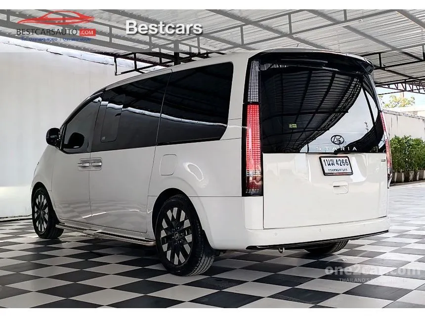 2022 Hyundai Staria Premium Van