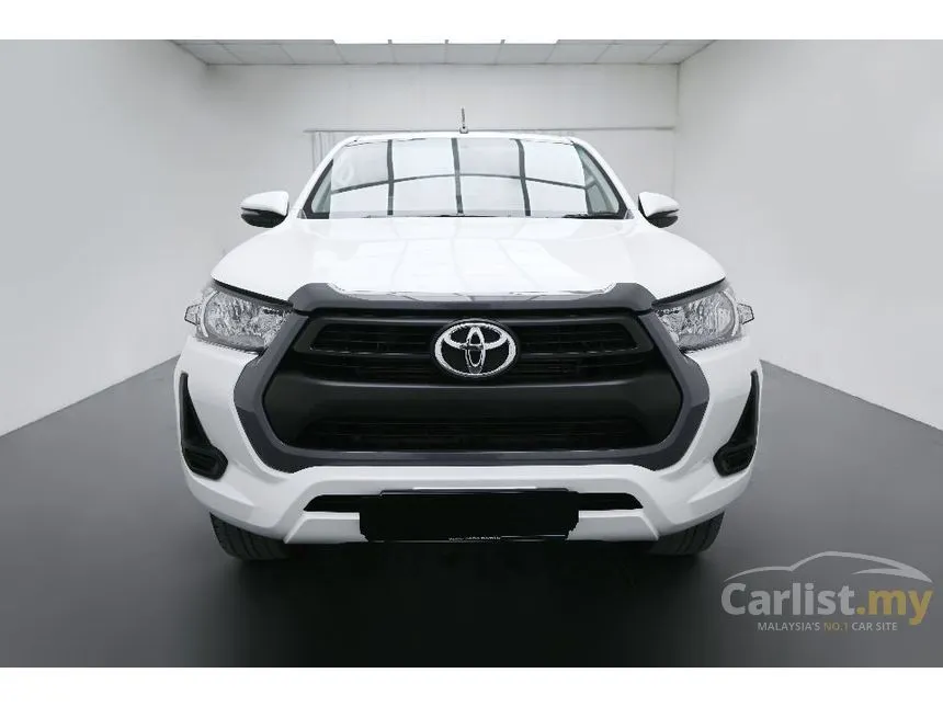 2023 Toyota Hilux E Dual Cab Pickup