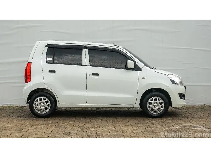 2020 Suzuki Karimun Wagon R GL Hatchback