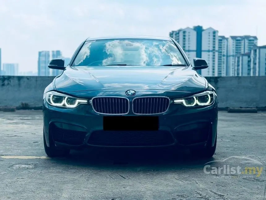 2018 BMW 318i Luxury Sedan