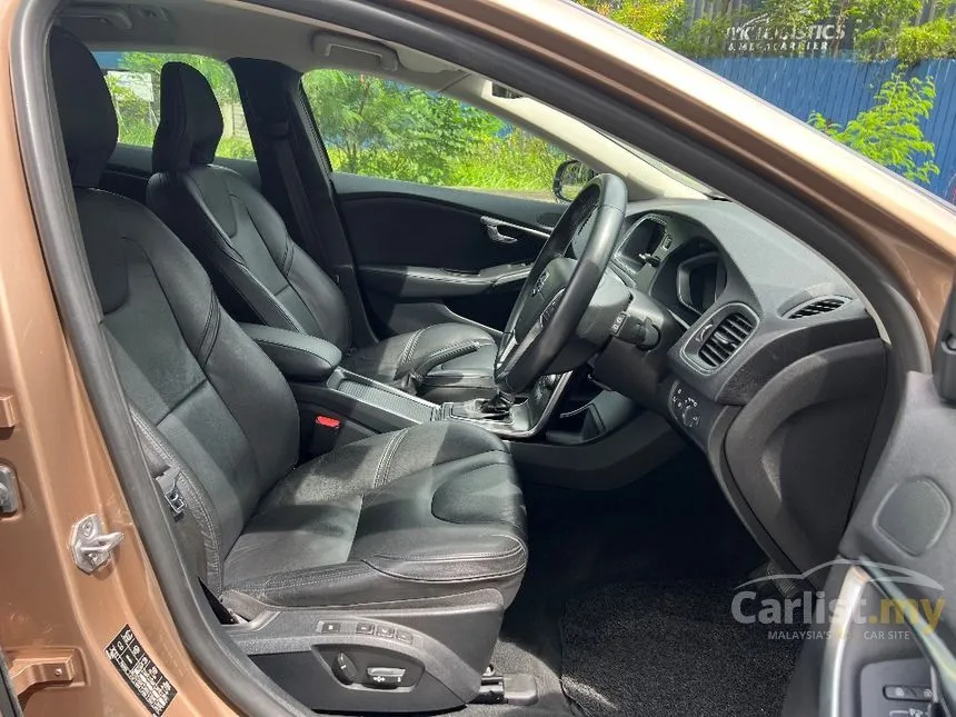 2015 Volvo V40 T5 Hatchback