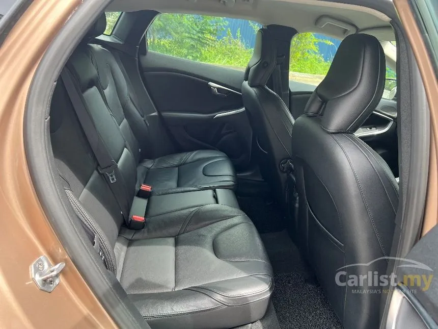 2015 Volvo V40 T5 Hatchback