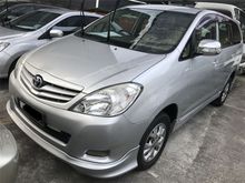 (TRUE YEAR 2011) Toyota Innova 2.0 E MPV