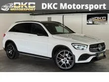 2022 Mercedes-Benz GLC300 2.0 4MATIC AMG Line SUV / POWER TAILGATE WITH HANDS-FREE ACCESS / MBUX INFOTAINMENT / APPLE CARPLAY / ANDROID AUTO / PM /