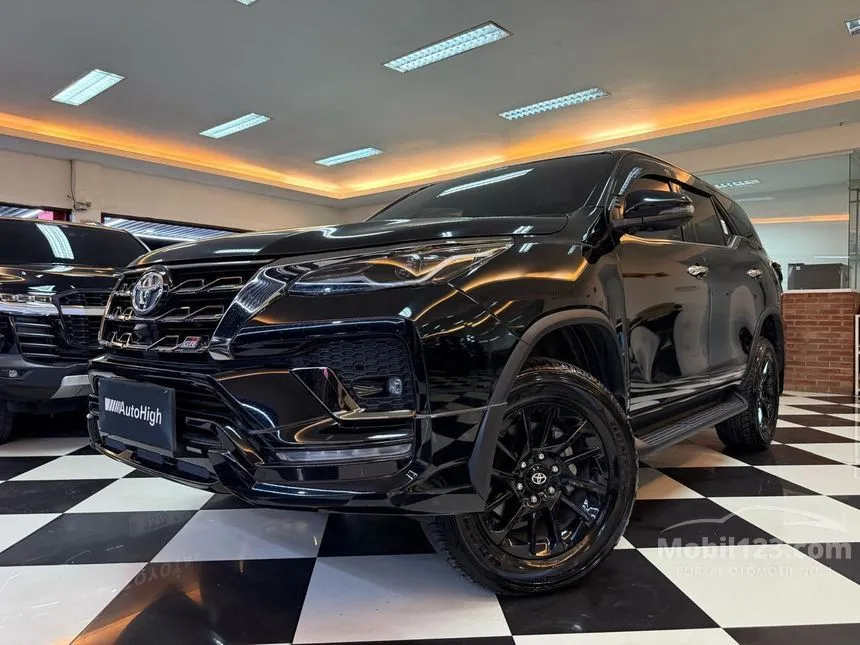 2024 Toyota Fortuner GR Sport 4X2 SUV