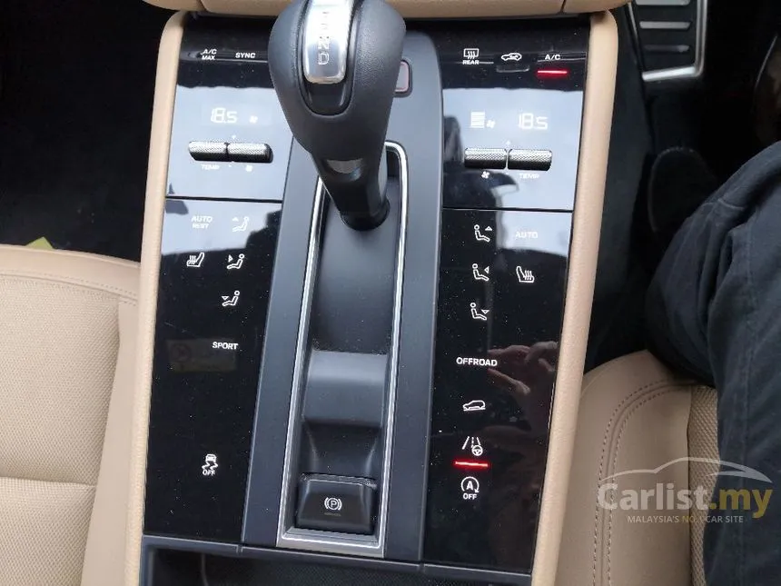 2021 Porsche Macan SUV