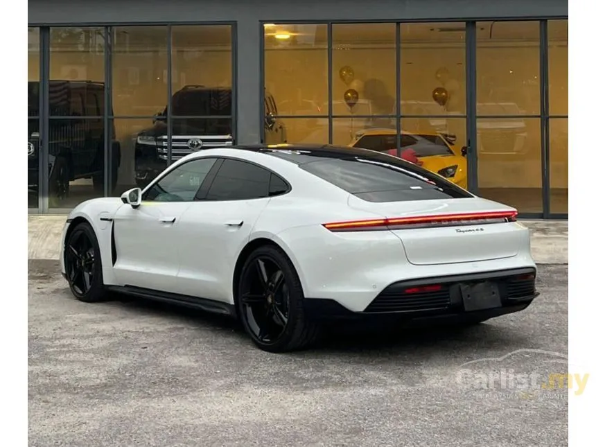 2023 Porsche Taycan 4S Sedan