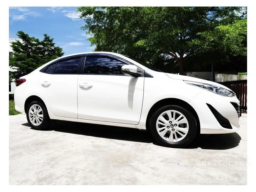 2019 Toyota Yaris Ativ E Sedan