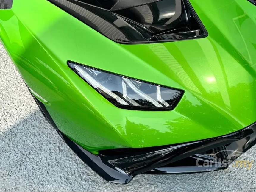 2022 Lamborghini Huracan STO Coupe