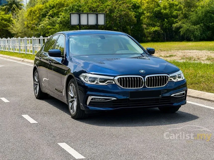 2021 BMW 520i Luxury Sedan