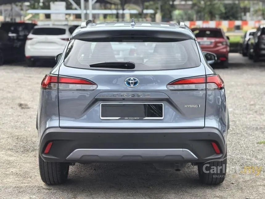 2022 Toyota Corolla Cross Hybrid SUV