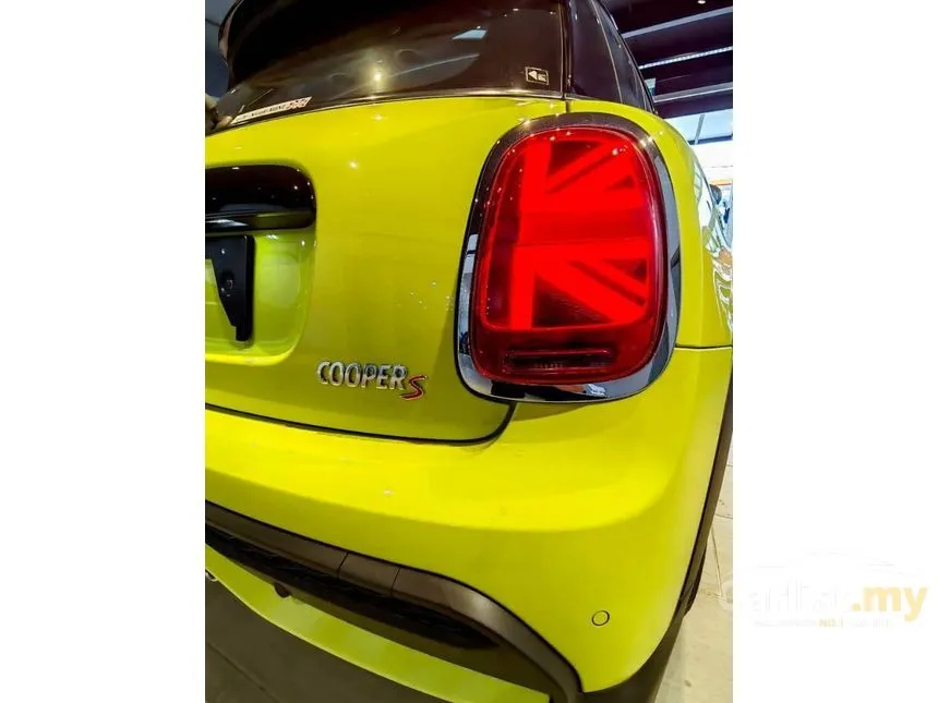 2022 MINI Cooper S 5 Door Hatchback