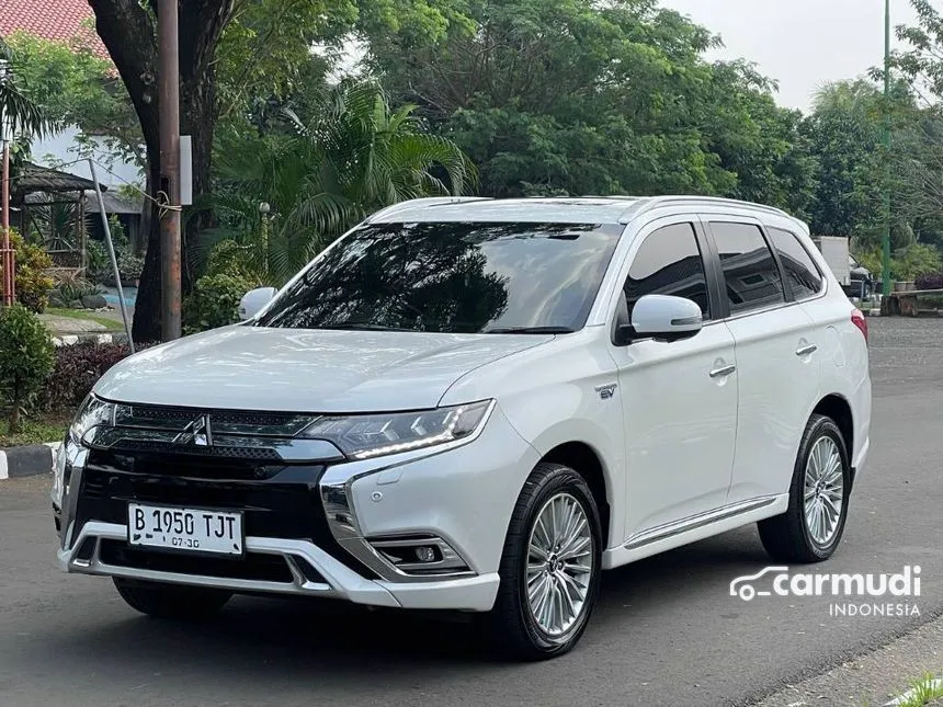 2019 Mitsubishi Outlander PHEV SUV