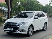2019 Mitsubishi Outlander 2.4 PHEV SUV - LOW KM BANGET - Tdp hanya 0jt - TERMURAH