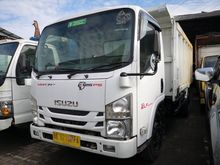 2016 Isuzu Elf 2.8 Base Spec Trucks