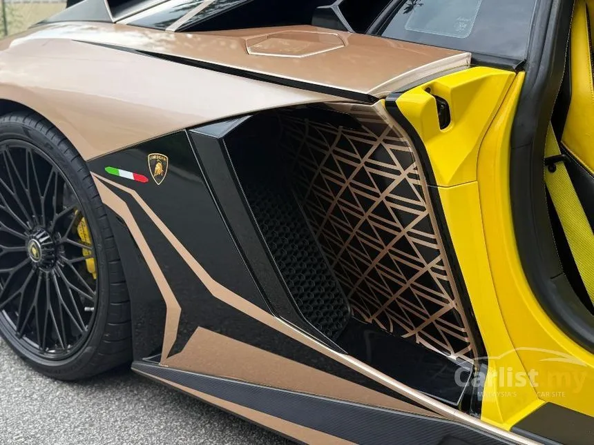 2012 Lamborghini Aventador LP700-4 Coupe