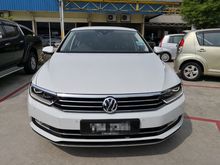 2019 Volkswagen Passat 2.0 380 TSI Highline Sedan RAYA OFFER