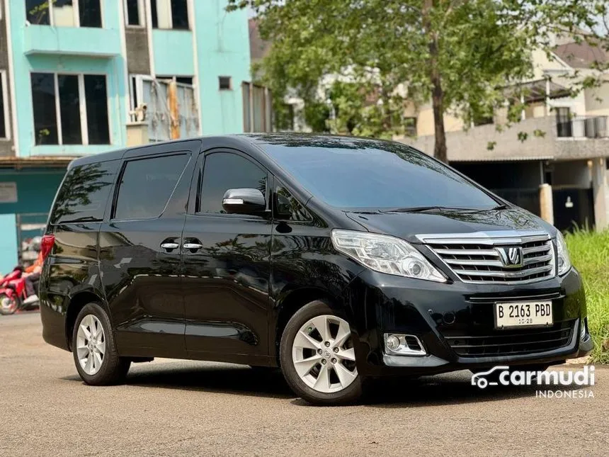 2013 Toyota Alphard G MPV