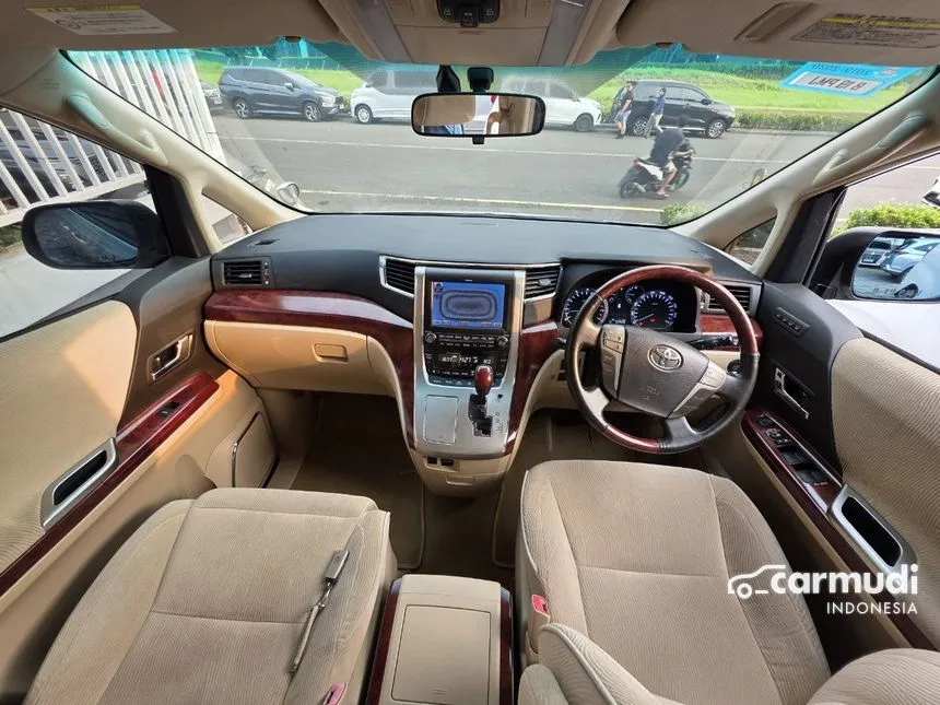 2010 Toyota Alphard G MPV