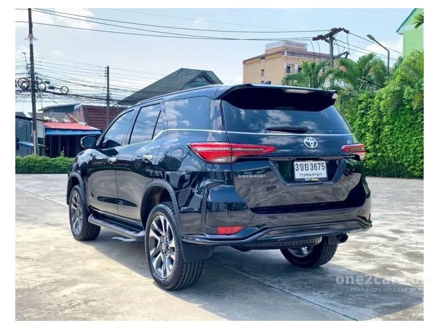 2023 Toyota Fortuner Legender SUV