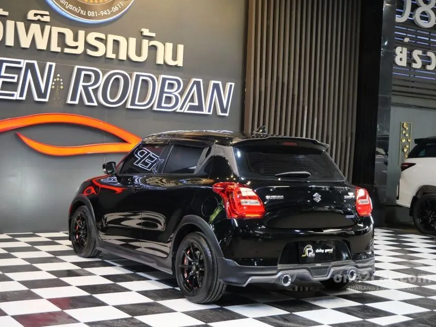 2022 Suzuki SWIFT GLX Hatchback