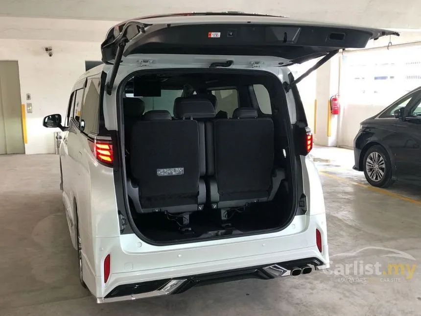 2024 Toyota Alphard Z 7-Seater MPV