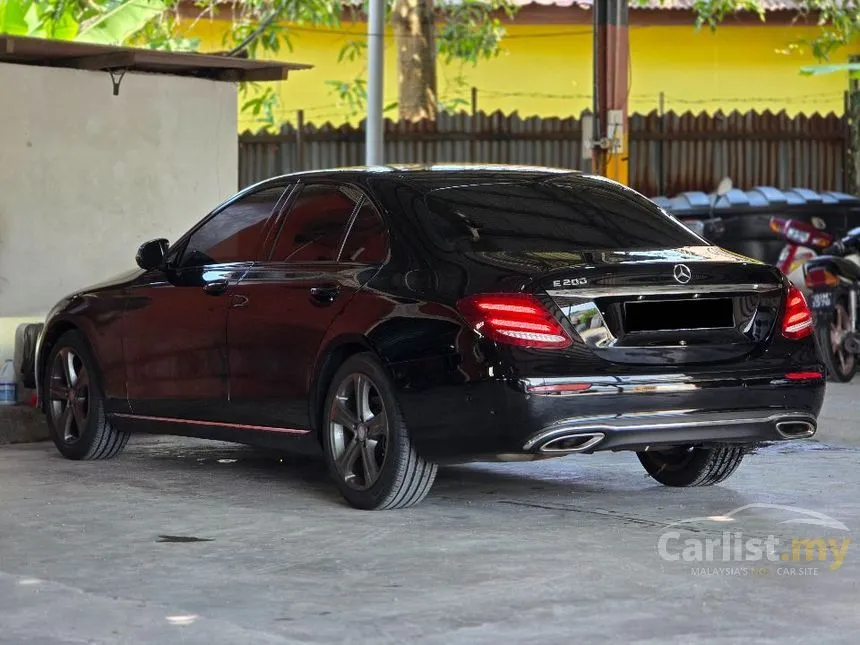 2016 Mercedes-Benz E200 Avantgarde Sedan