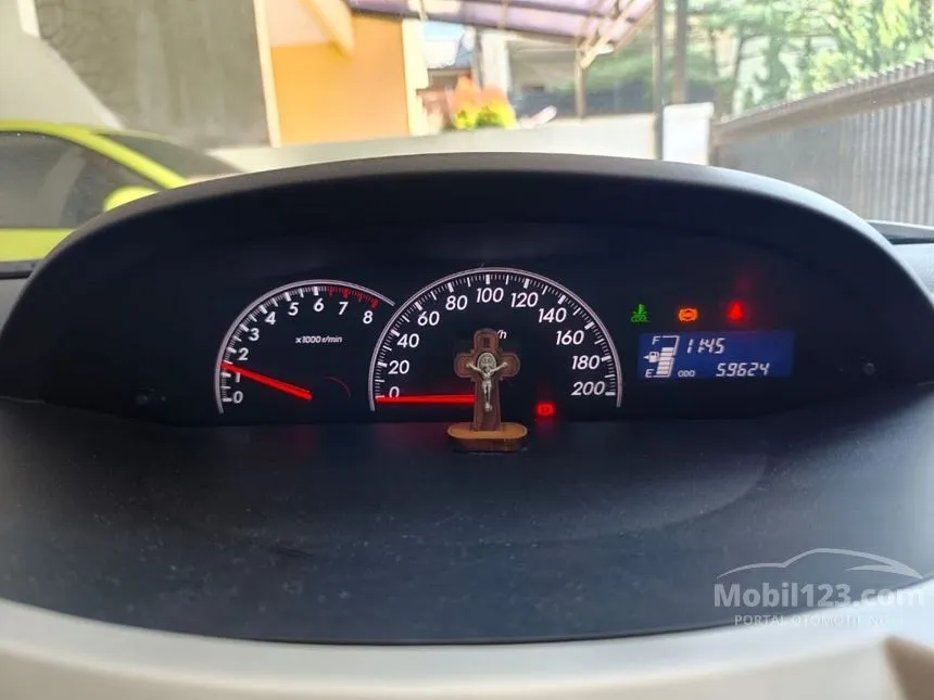 2011 Toyota Yaris E Hatchback