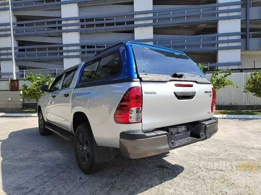 2023 Toyota Hilux E Dual Cab Pickup