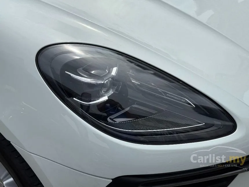 2022 Porsche Macan SUV