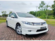 2013 Honda Civic 1.5 i-VTEC Hybrid Sedan