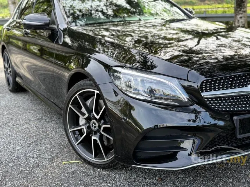 2019 Mercedes-Benz C300 AMG Line Sedan