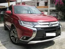 2016 Mitsubishi Outlander 2.4 (A) MIVEC Sunroof Leather Seats 8 Seater Power Boot Push Start Keyless Entry NFL Well Maintained MPV in SUV Form