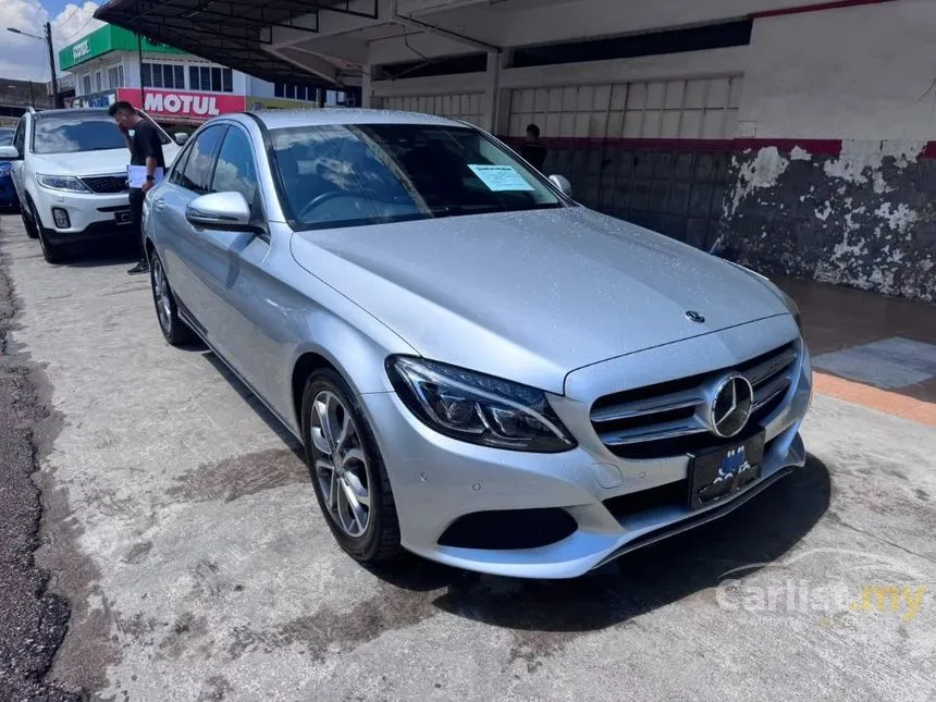 2017 Mercedes-Benz C200 Avantgarde Sedan
